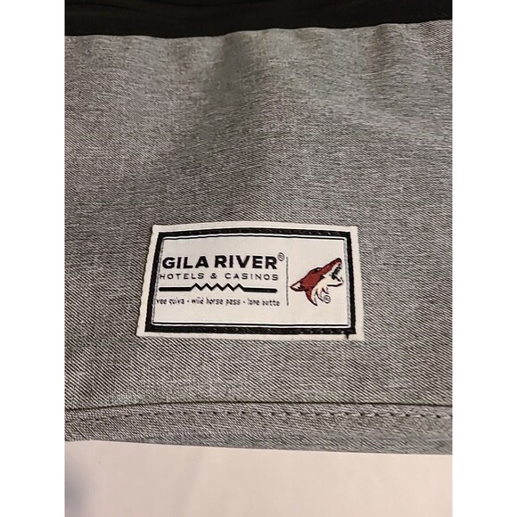 GILA River grey crossbody messenger bag. Pin Striped Liner Pink /white - Picture 10 of 12